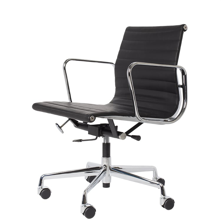 Charles Eames style, Kontorstol EA117 læder sort